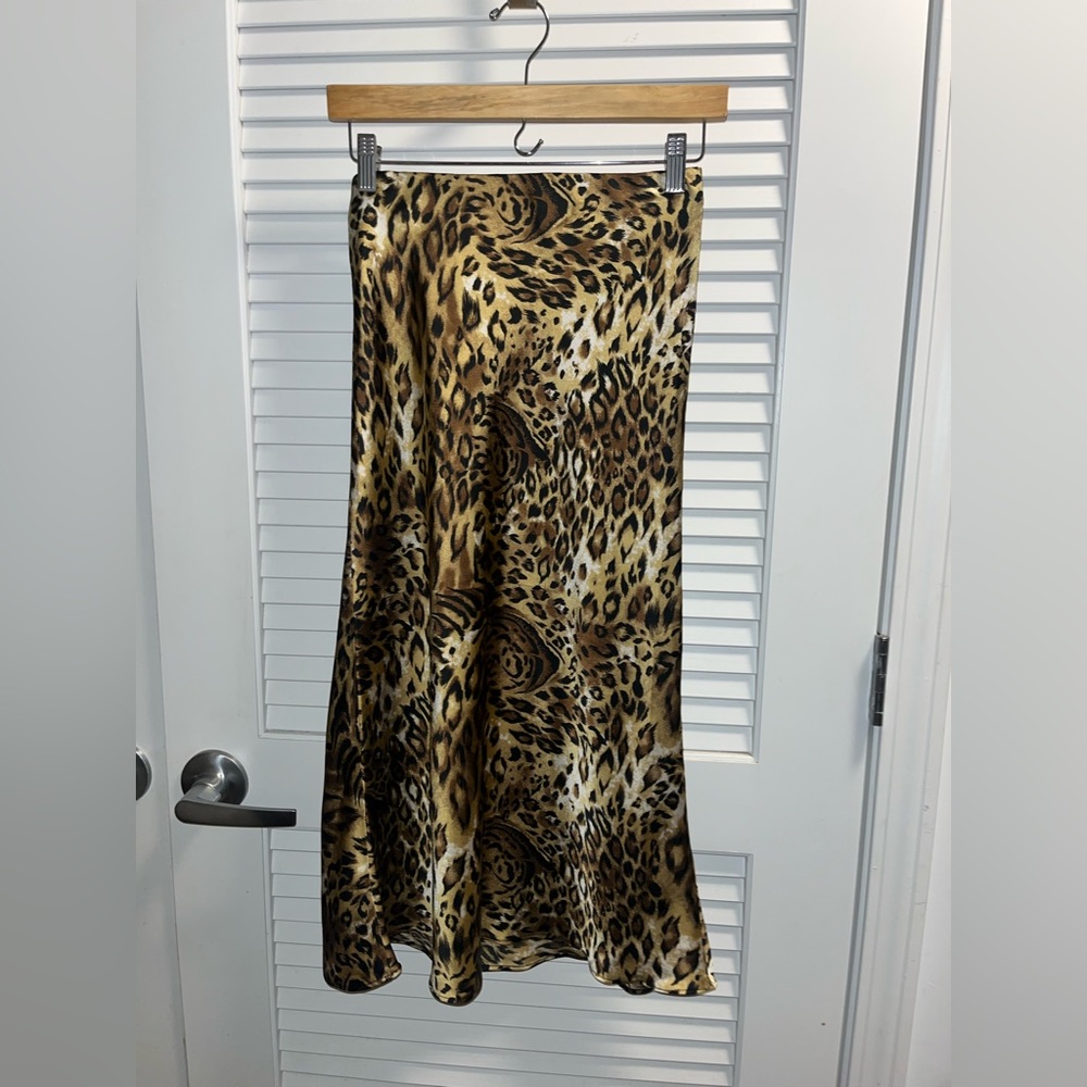 RD Style leopard print midi skirt, Small, Barley Worn